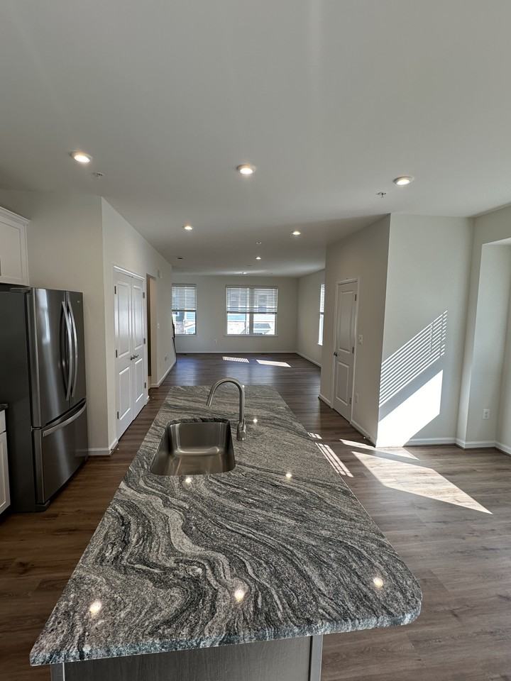 1113 Thomas Trl - Photo 4 of 16