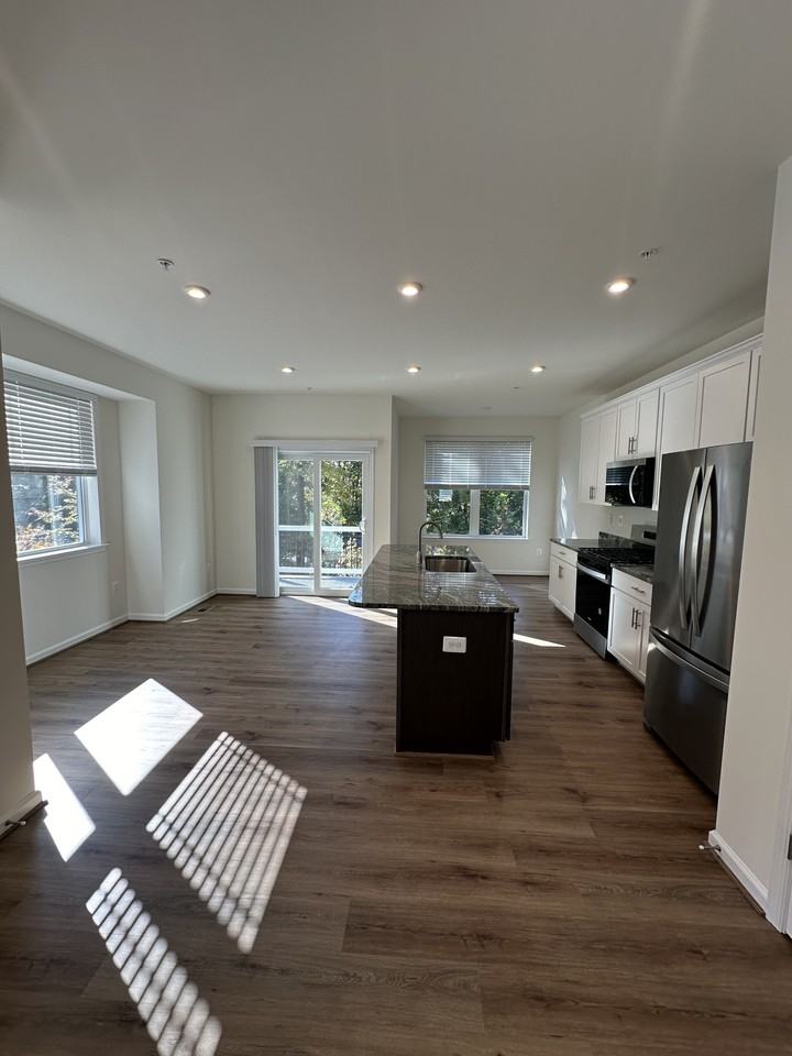 1113 Thomas Trl - Photo 3 of 16