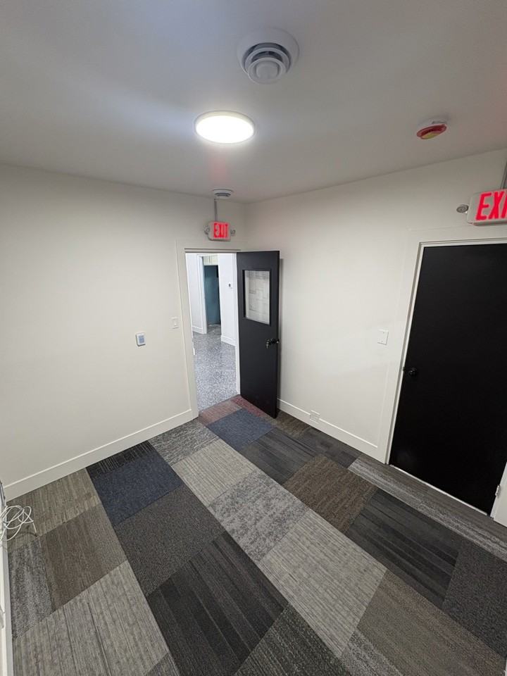 2011 Hull Ave - Photo 7 of 13