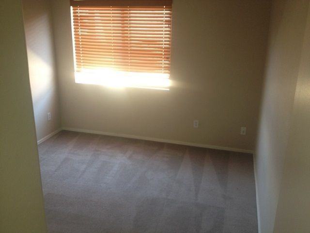 17190 W Desert Ln - Photo 7 of 12