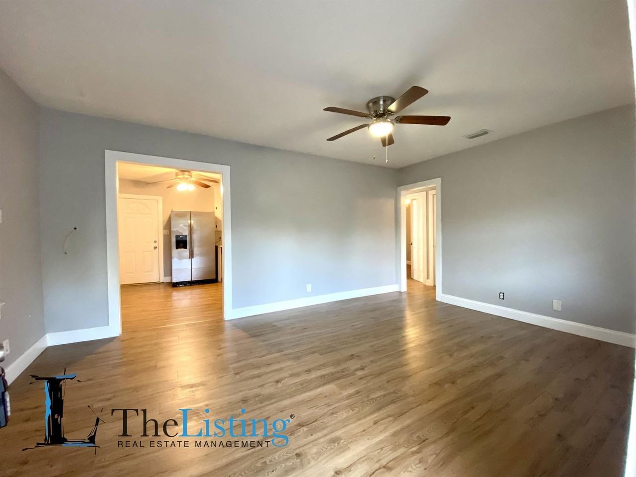 10011 N Jasmine Ave - Photo 5 of 12