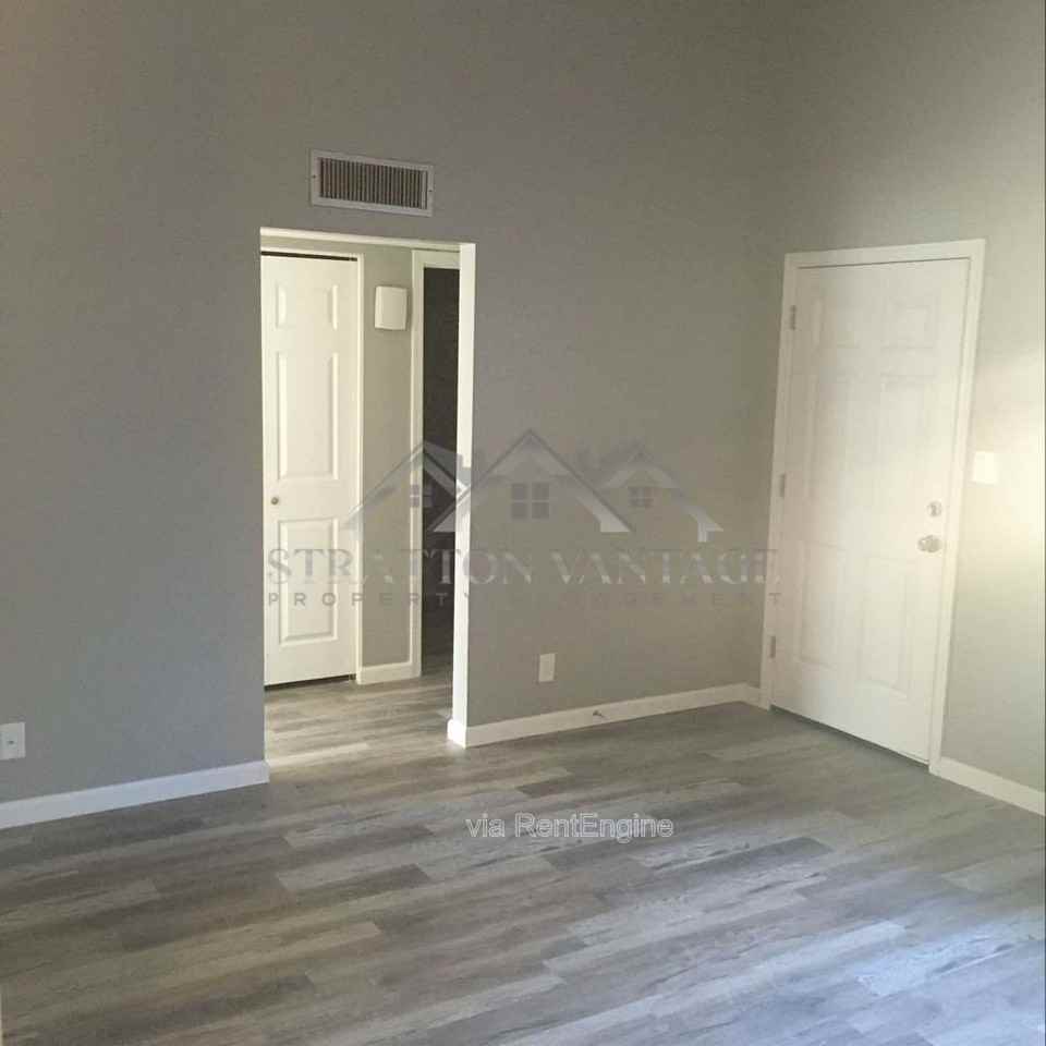 852 N Stapley Dr - Photo 3 of 7