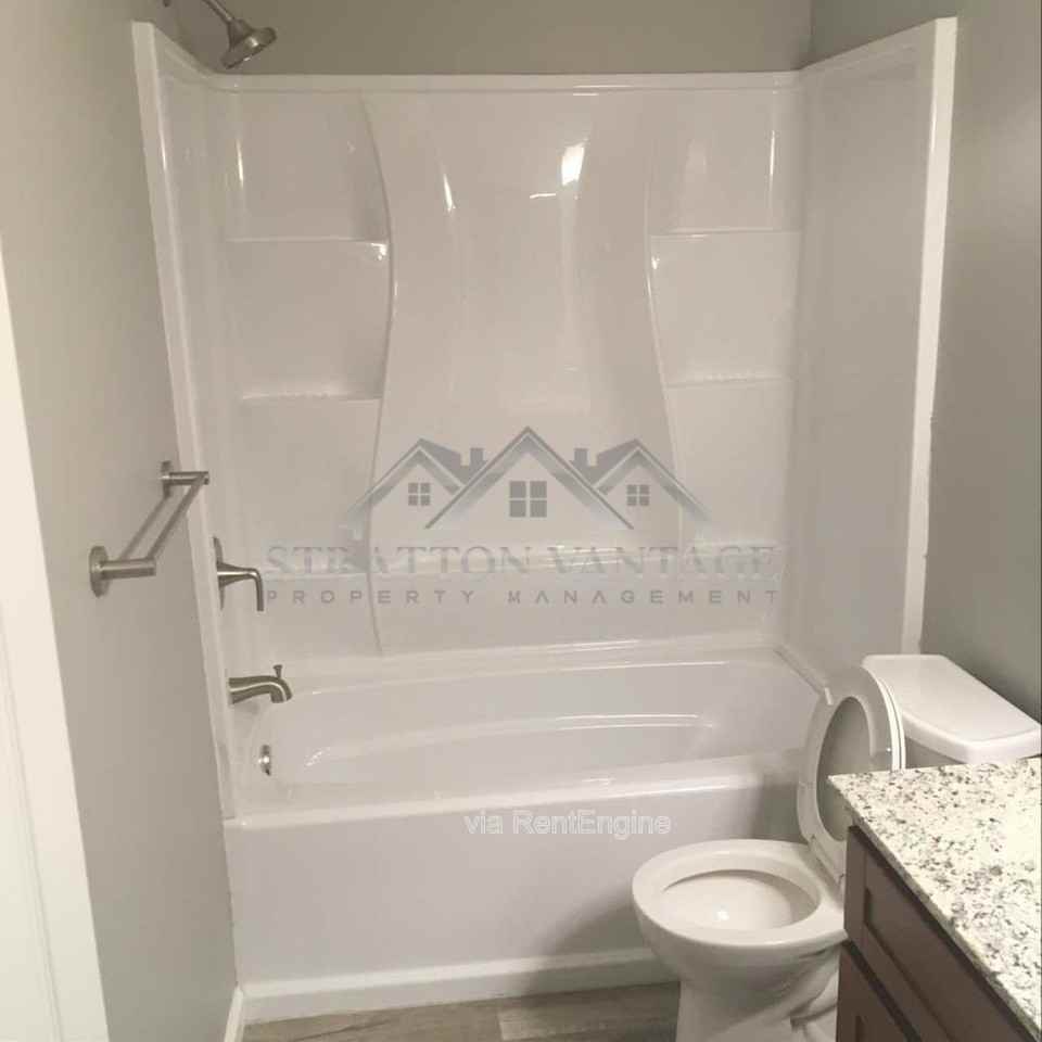 852 N Stapley Dr - Photo 5 of 7