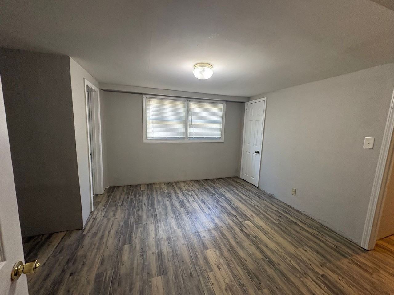 3846 Ridge Ave #C - Photo 5 of 12