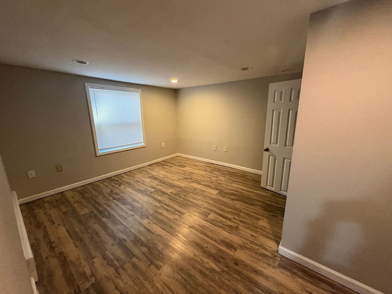 3846 Ridge Ave #C - Photo 7 of 12