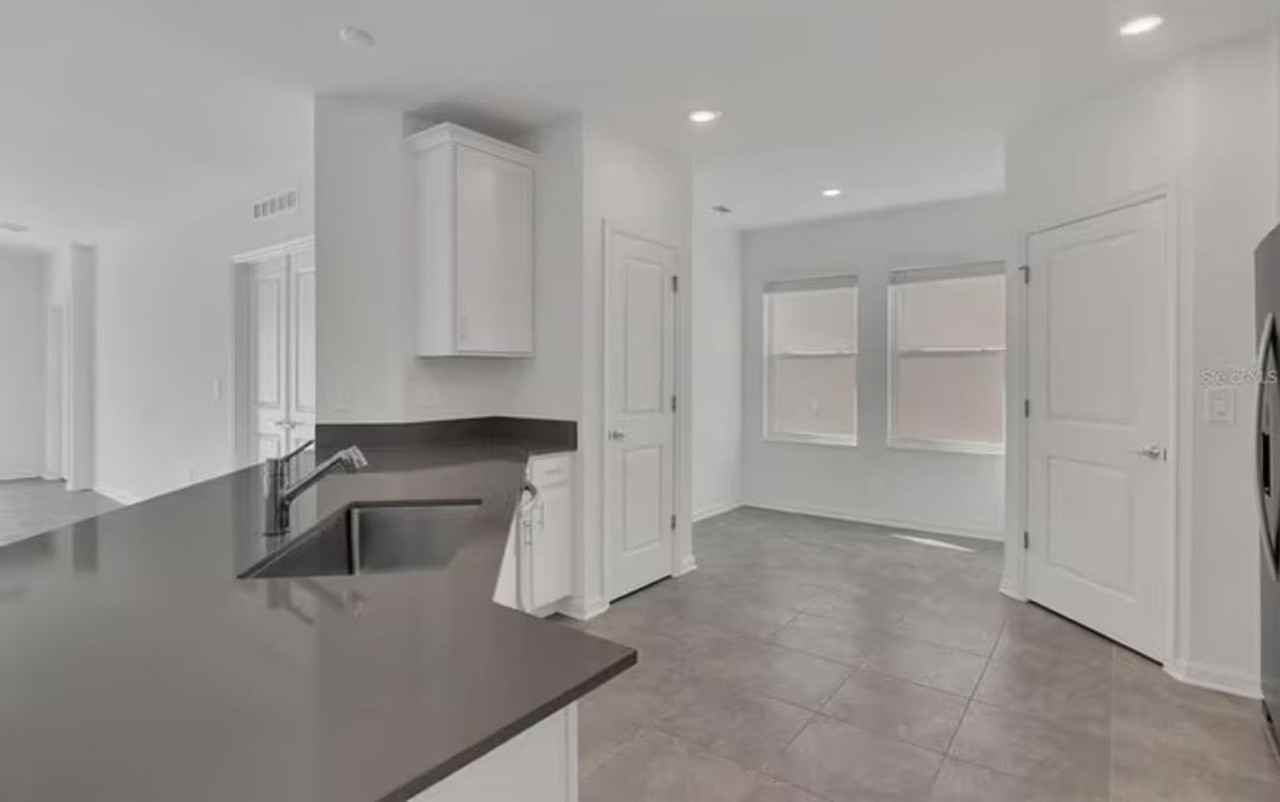 2649 Armstrong Ave #A - Photo 7 of 24