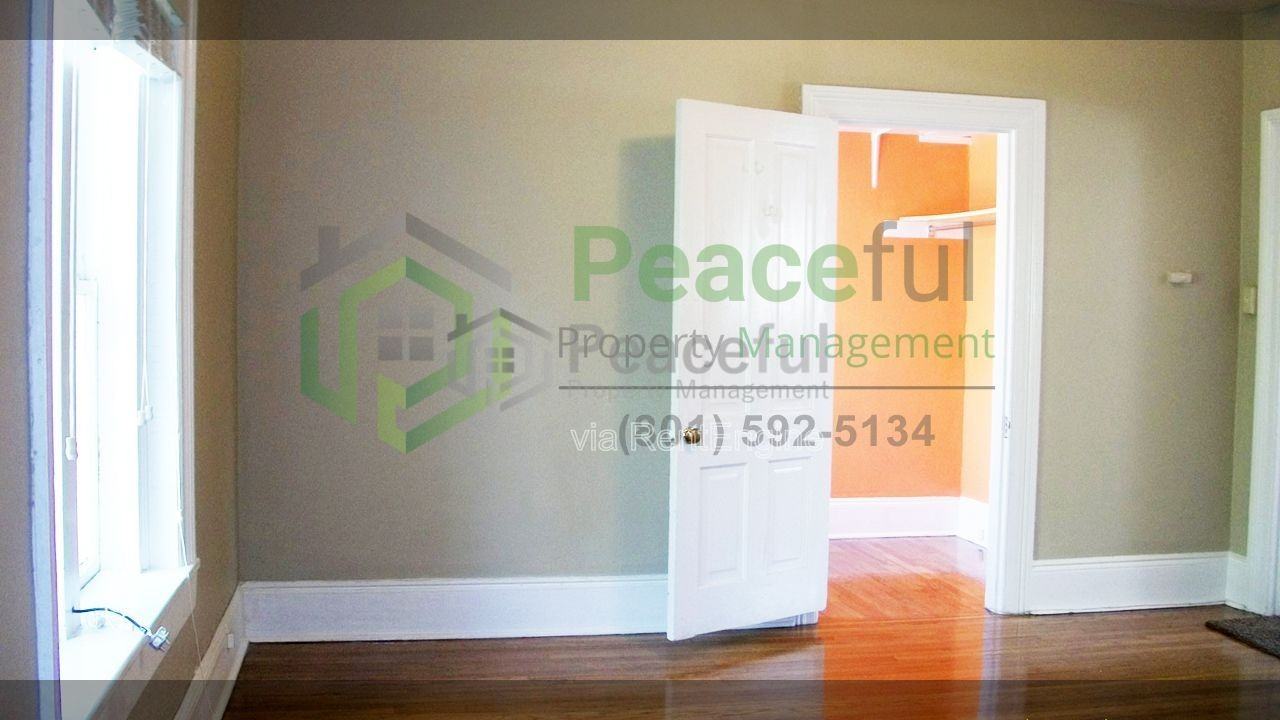 215 D St #3 - Photo 2 of 10