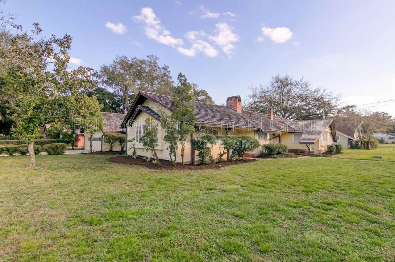 5334 Lake Howell Rd - Photo 3 of 27