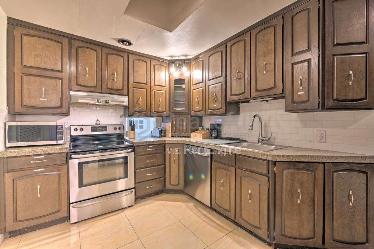 462 E Haven Ave - Photo 3 of 24