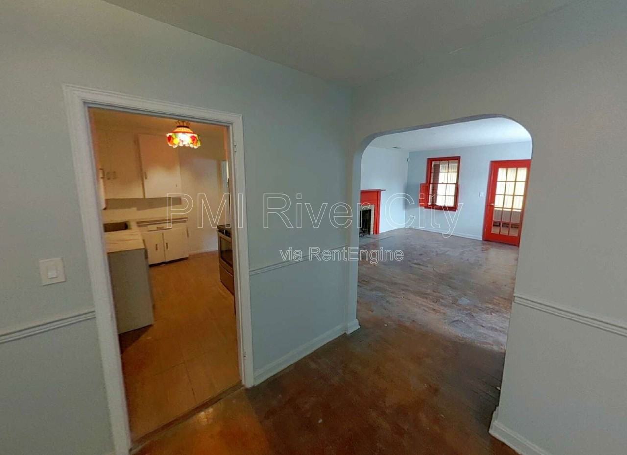 433 W 70th St - Photo 5 of 15