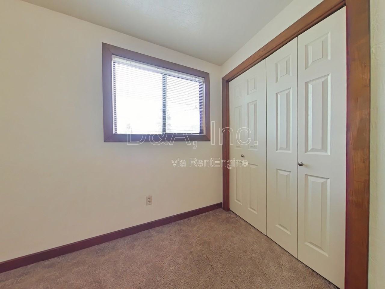 2451 Nw Coolidge Way #1 - Photo 4 of 7