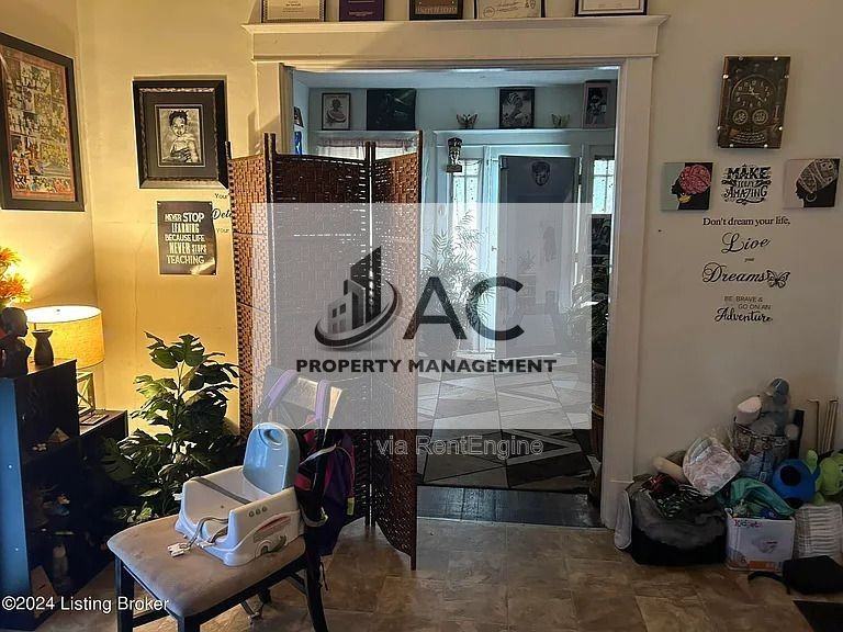 1212 Queen Ave - Photo 2 of 24