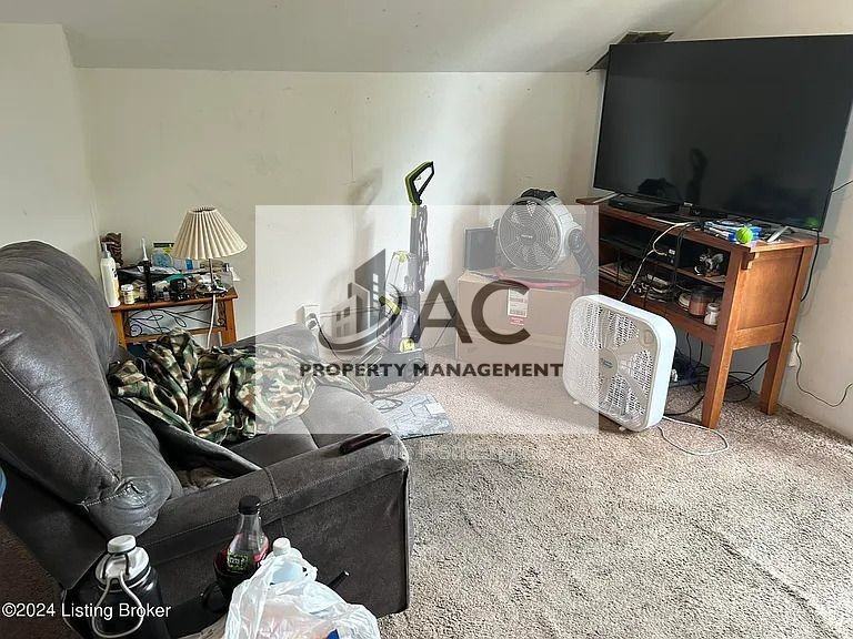 1212 Queen Ave - Photo 5 of 24