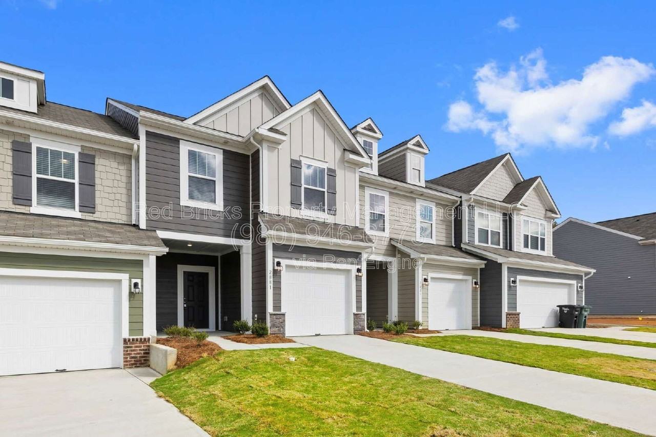 2881 Yeager Dr - Photo 3 of 23