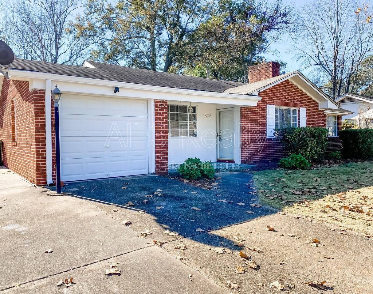 2762 Biltmore Ave - Photo 2 of 14