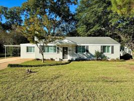 featured image of 2927 Brevard Ave