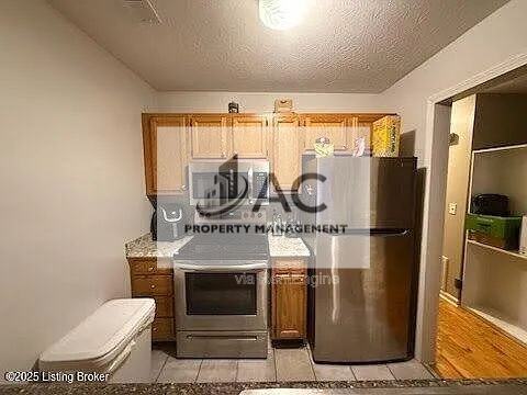 1320 S 17th St - Photo 4 of 28