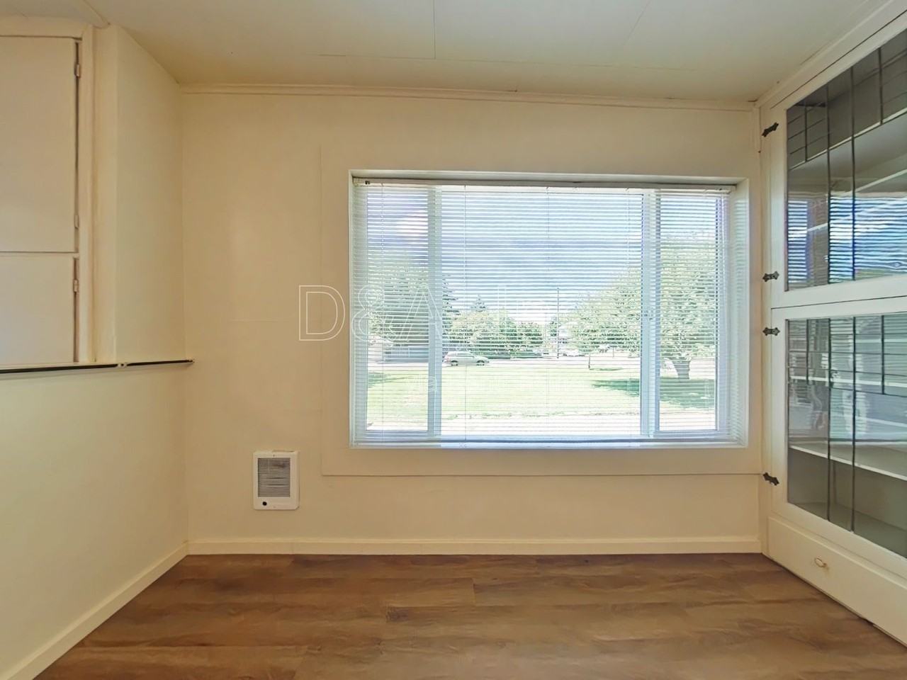 3120 Nw Jackson Ave - Photo 3 of 12