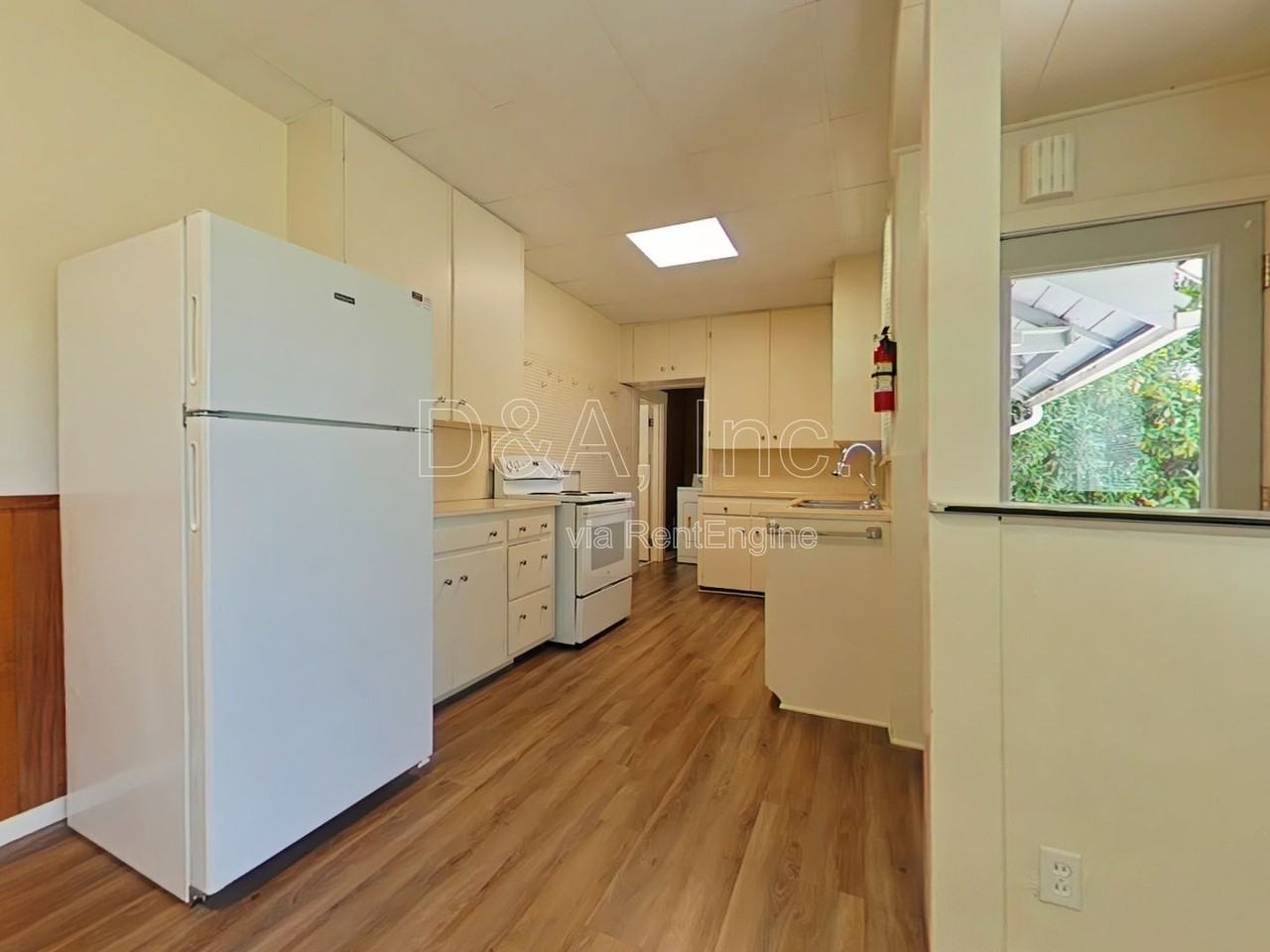 3120 Nw Jackson Ave - Photo 4 of 12