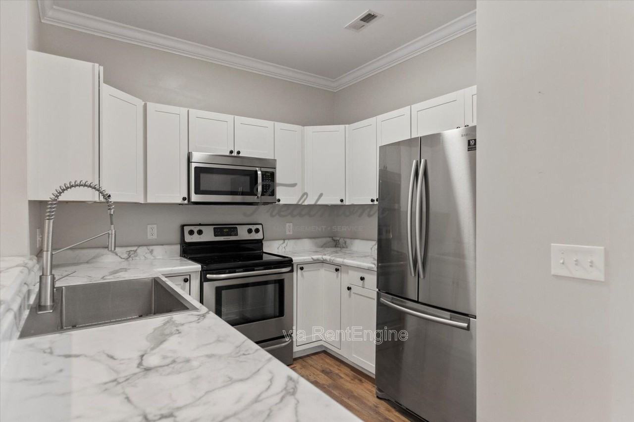 110 Raeburn Way - Photo 4 of 30