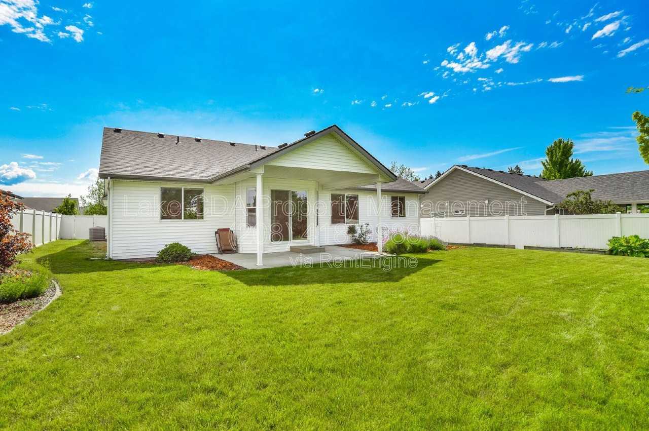 10231 N Zenith St - Photo 3 of 23