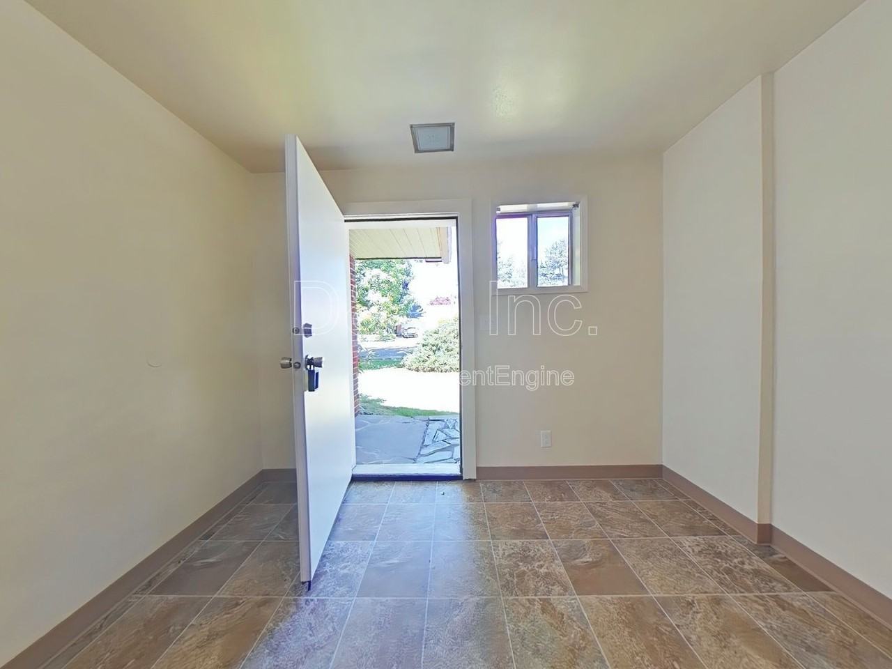 3666 Nw Van Buren Ave - Photo 2 of 12