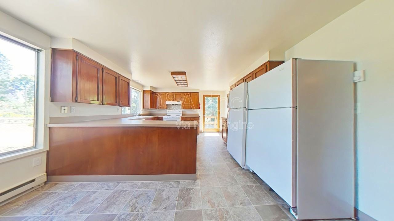 3666 Nw Van Buren Ave - Photo 3 of 12