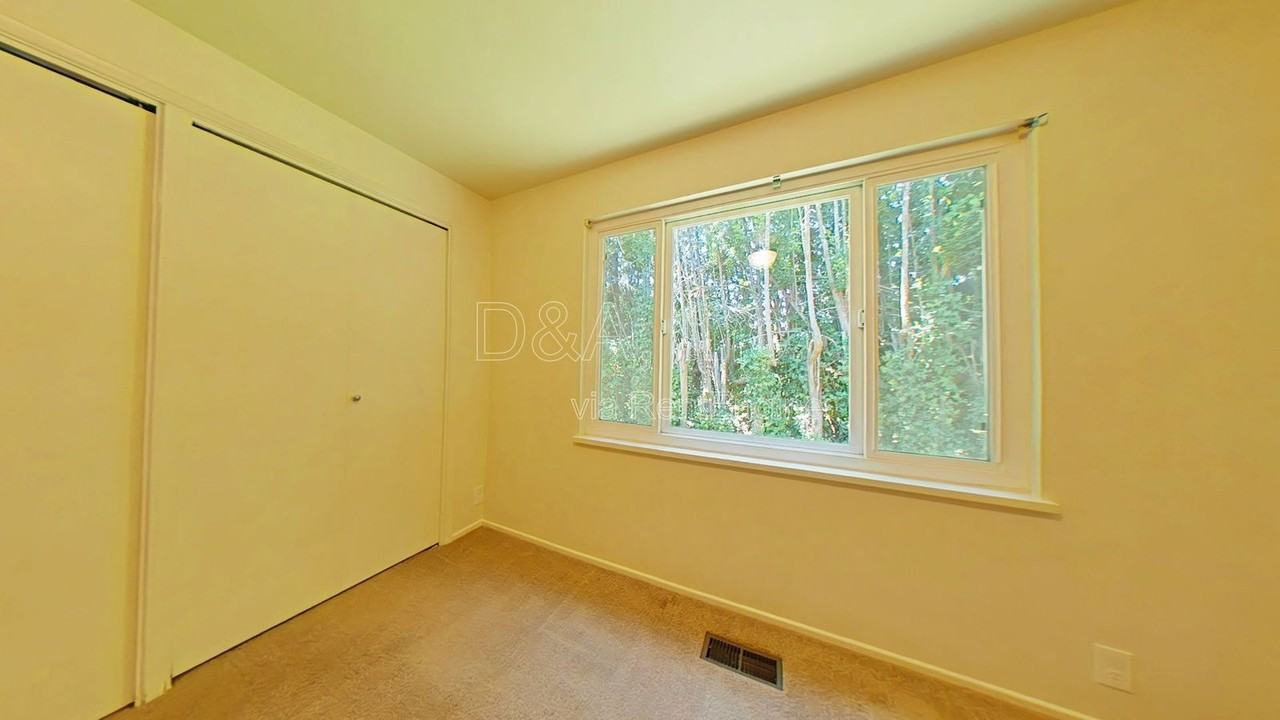 3666 Nw Van Buren Ave - Photo 7 of 12