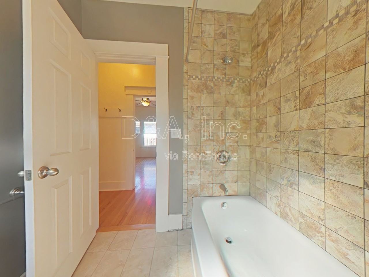 430 Nw 13th St - Photo 7 of 17