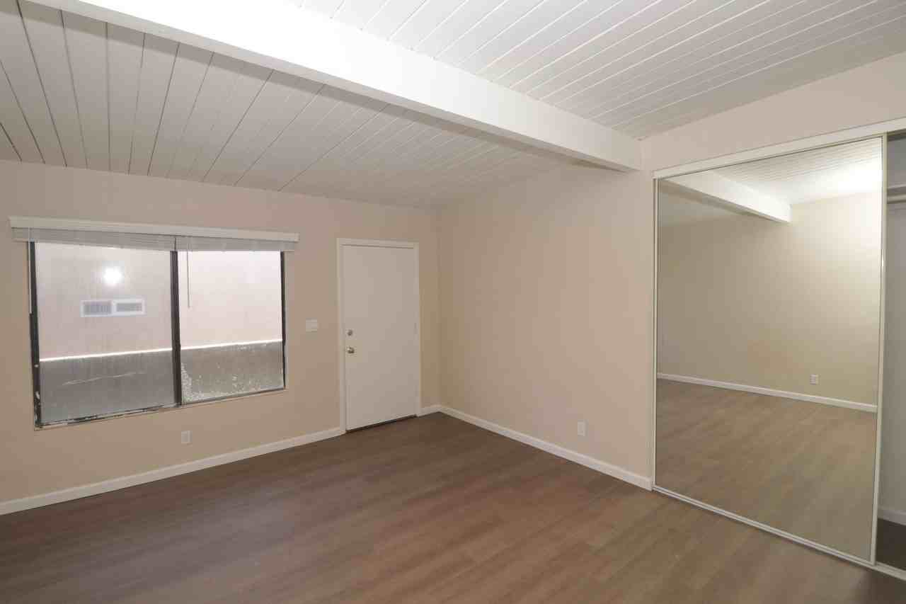 2145 Spray St #6 - Photo 4 of 10