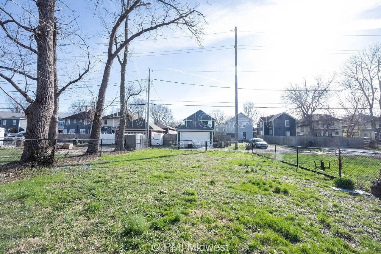 3117 N Park Ave - Photo 3 of 30