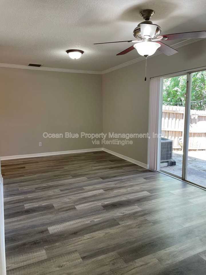 3607 W Idlewild Ave #102A - Photo 2 of 10