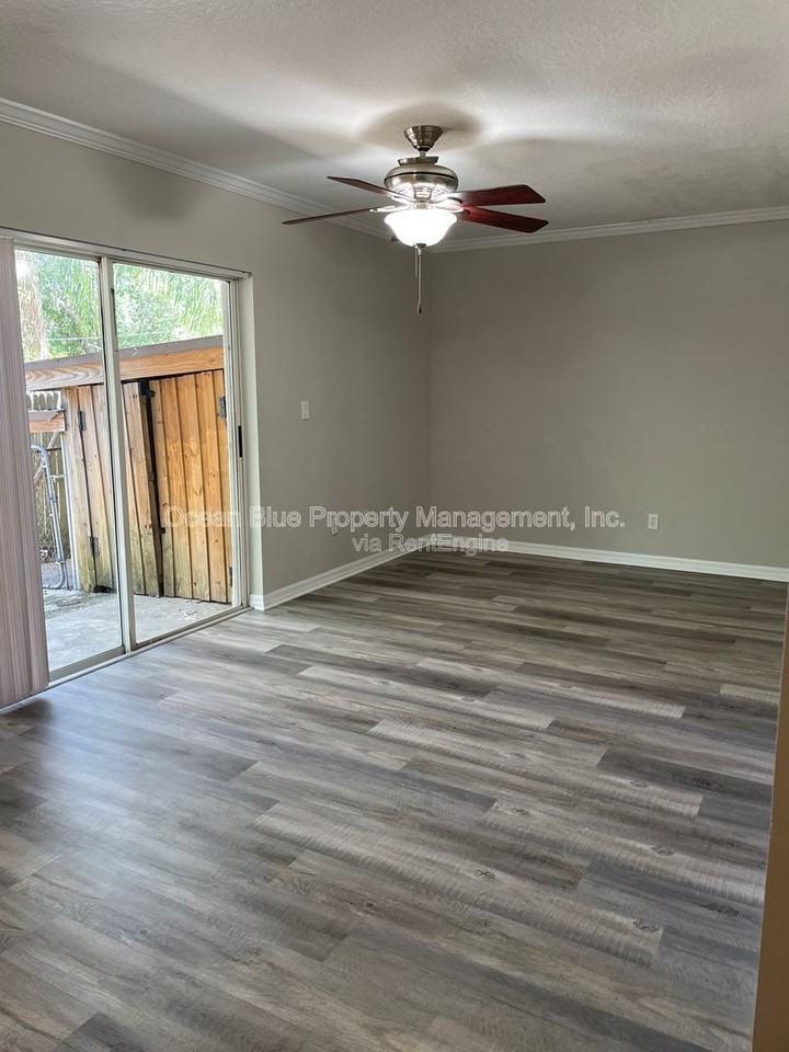3607 W Idlewild Ave #102A - Photo 3 of 10