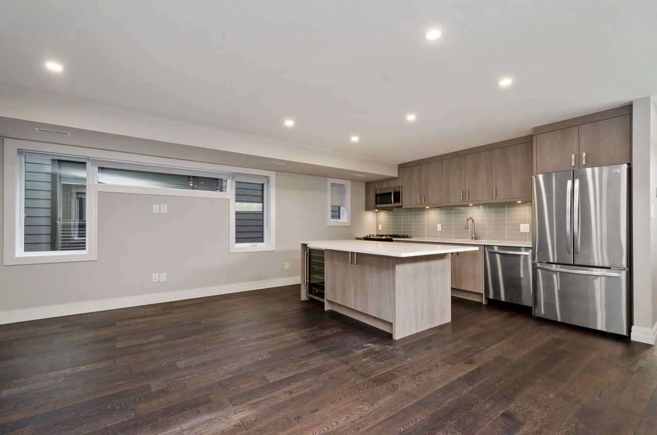 136 Willow - Unit 2 - Photo 4 of 17