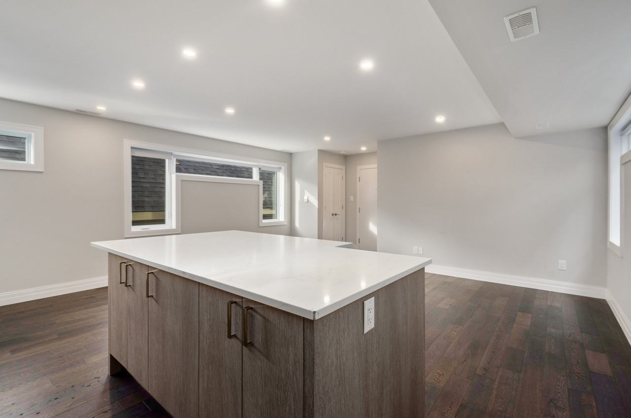 136 Willow - Unit 2 - Photo 6 of 17