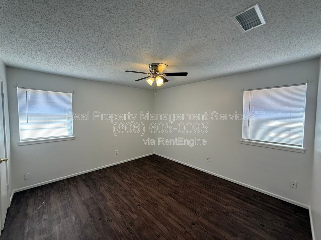 5201 16th St - Photo 7 of 11