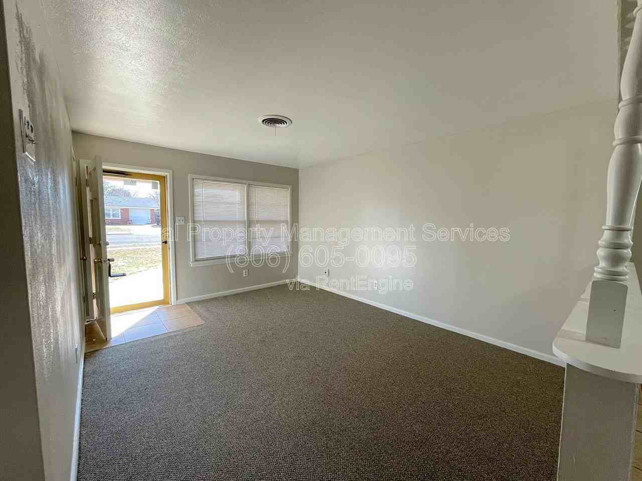 5424 6th St - Photo 2 of 11