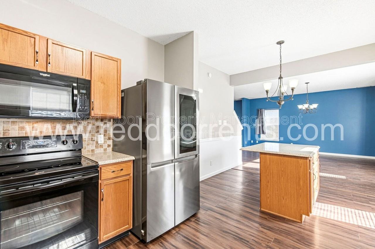 603 Clear Creek Dr - Photo 4 of 39