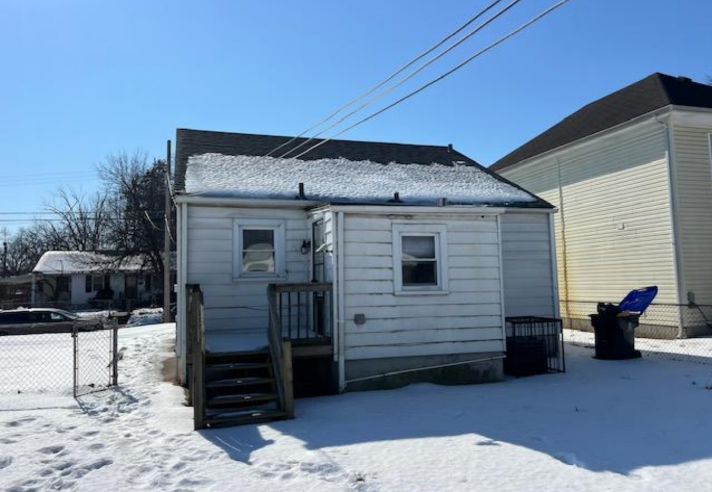 1317 Oakwood Ave - Photo 2 of 13