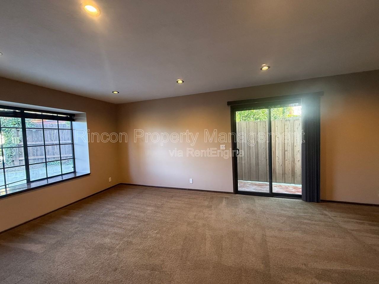 408 Galvin Cir - Photo 5 of 23