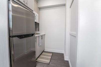 61 Parent Avenue - Photo 5 of 9