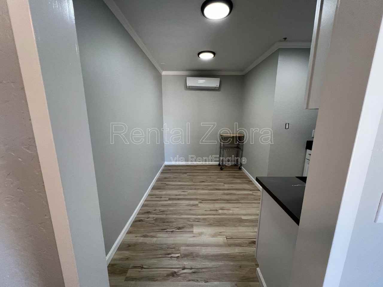 343 Arlen Dr #D - Photo 5 of 19