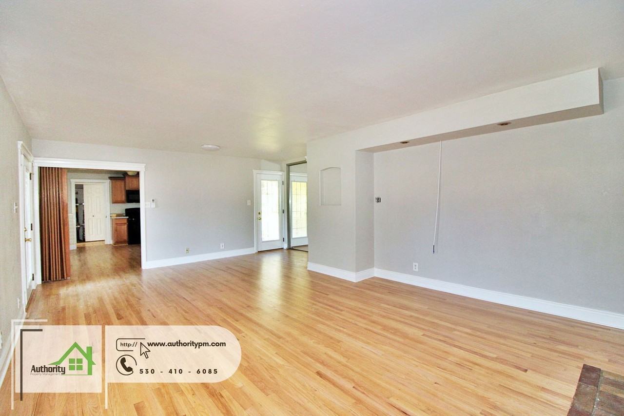 3773 Ricardo Ave - Photo 4 of 22