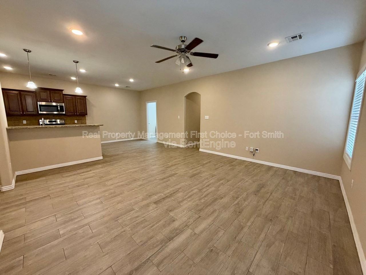 9720 Haven Blvd - Photo 2 of 16