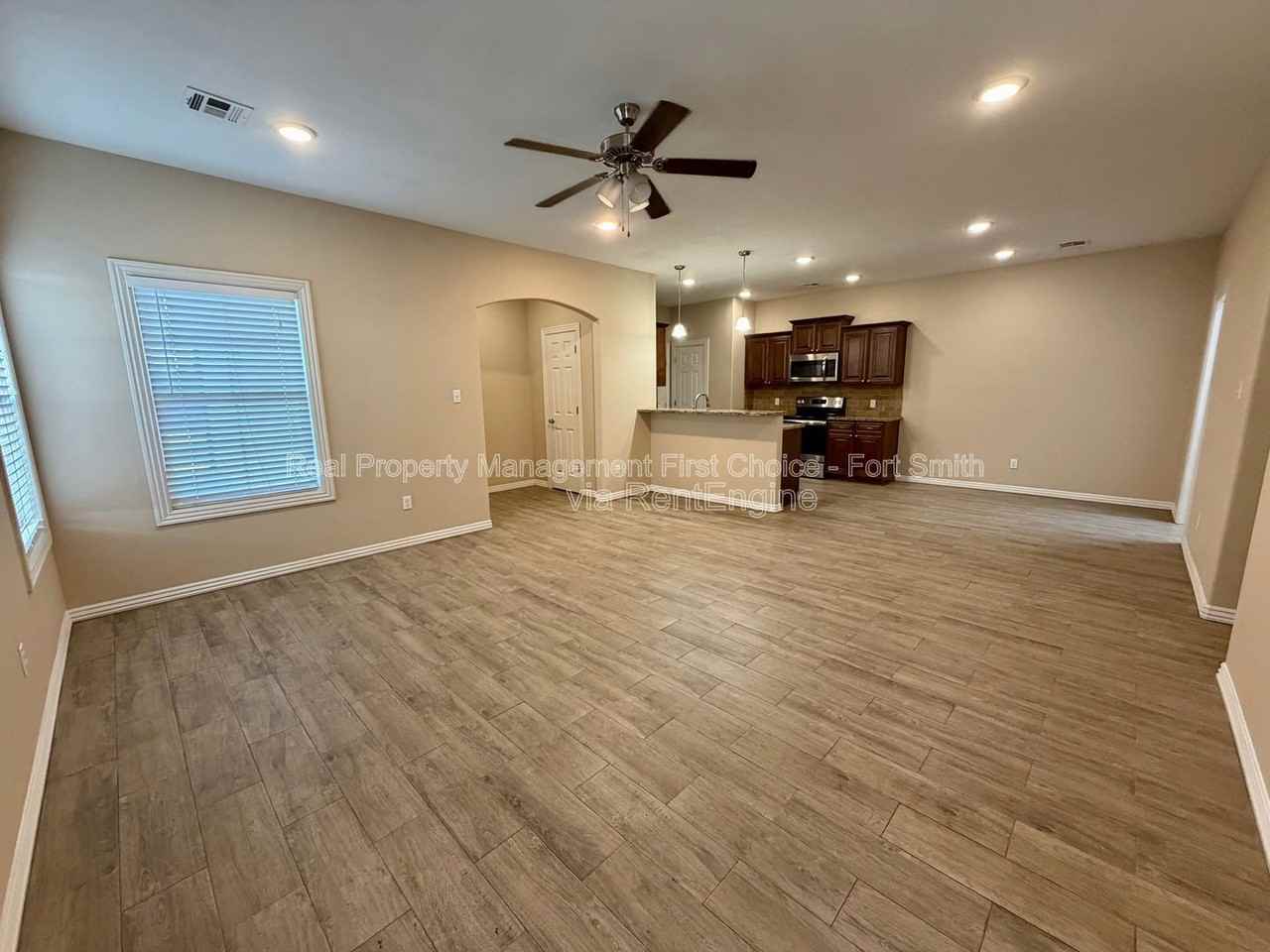 9720 Haven Blvd - Photo 3 of 16