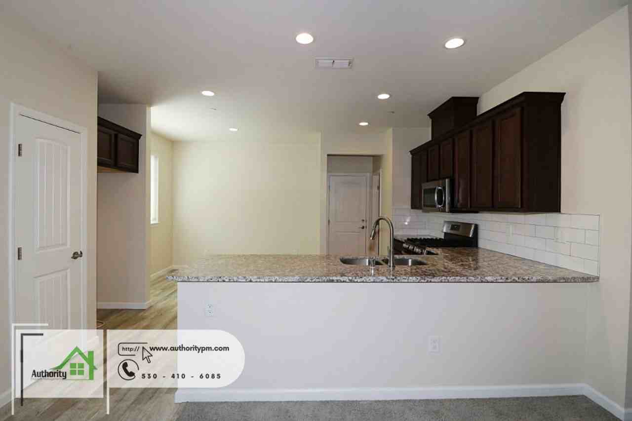 810 Mission De Oro Dr - Photo 6 of 26