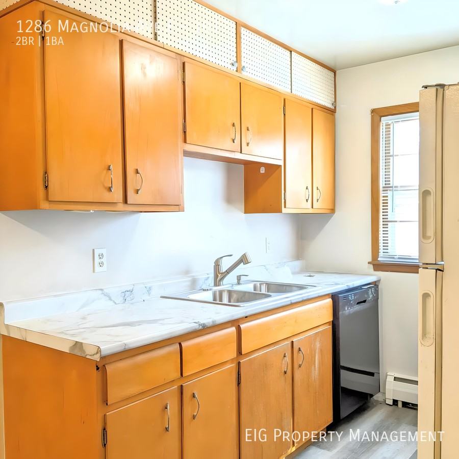 Parklawn - Photo 7 of 50