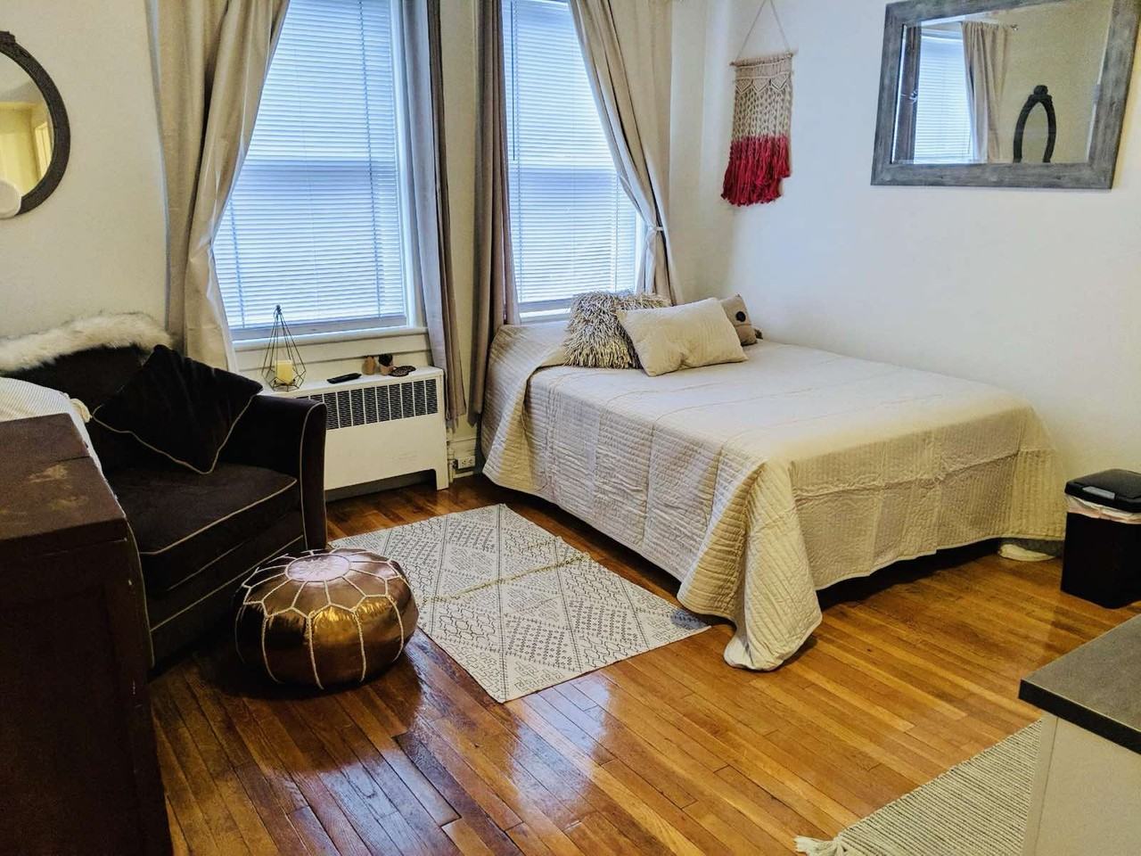 108 2nd St Sw #3 - Photo 3 of 8