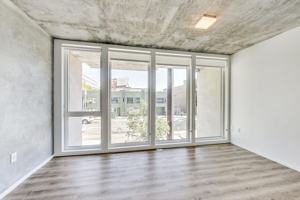 featured image of 911 Bryant St