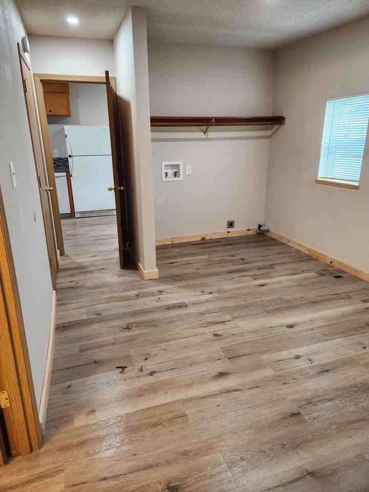 13696 Gaffney Ln - Photo 4 of 8